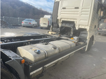 Fahrgestell LKW MAN TGX 24.480 6x2: das Bild 3