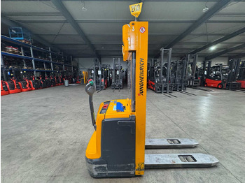 Gabelstapler 2013 JUNGHEINRICH EJC220 2,000KG STACKER PALLET TRUCK ANT FREE LIFT: das Bild 2 Gabelstapler 2013 JUNGHEINRICH EJC220 2,000KG STACKER PALLET TRUCK ANT FREE LIFT: das Bild 2