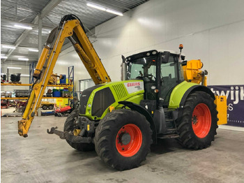CLAAS Axion 820 Traktor