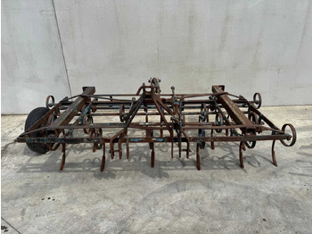 Grubber Cultivator: das Bild 2