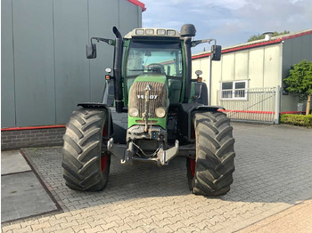 Traktor Fendt 718 Vario: das Bild 2