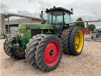 JOHN DEERE 40 Series Traktor
