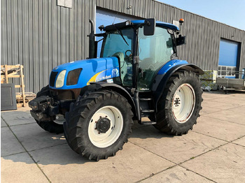 NEW HOLLAND T6000 Traktor