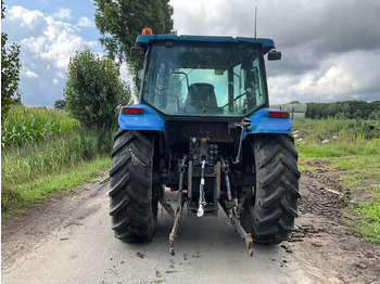 Traktor New Holland TL90: das Bild 4