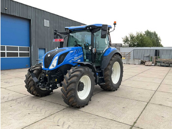 NEW HOLLAND TS Traktor