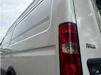 Transporter 2012 IVECO DAILY 35S17 3.0D: das Bild 4