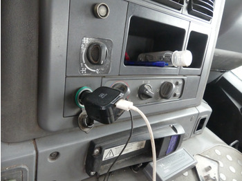 Kipper, Autokran [8904-00098] Camion Iveco 260E/H/8: das Bild 3