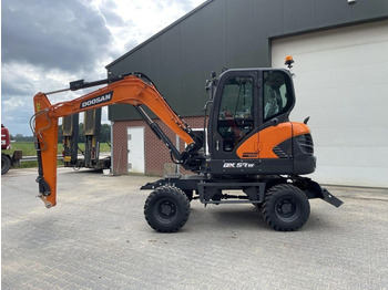 Mobilbagger Doosan DX 57-7 NIEUW STAGE V 30 KM !!: das Bild 1