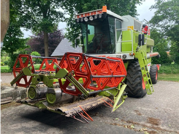 CLAAS Dominator Mähdrescher