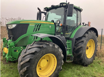 JOHN DEERE 6215R Traktor