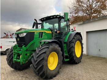 JOHN DEERE 6R 215 Traktor