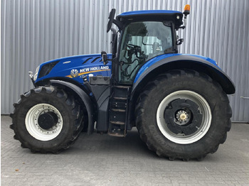 NEW HOLLAND T7 Traktor