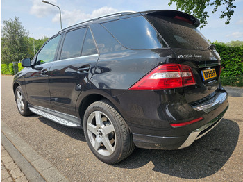 SUV/ Geländewagen Mercedes Benz ML 350 Bluetec AMG: das Bild 3