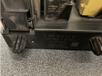 Elektrische Ausrüstung für Transporter FUSE BOX SPRINTER 901,906: das Bild 2