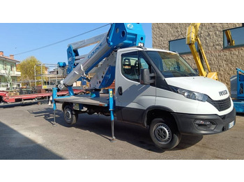 SOCAGE LKW mit Arbeitsbühne