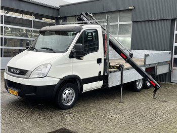 IVECO Daily Pritsche Transporter