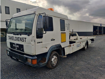 MAN 12.224 Abschleppwagen