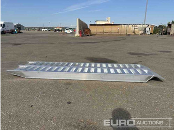 Baugeräte Aluminium Ramp (2 of) (250cm Length, 6Ton Capacity): das Bild 2