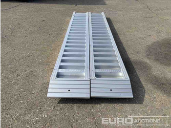 Baugeräte Aluminium Ramp (2 of) (250cm Length, 6Ton Capacity): das Bild 4