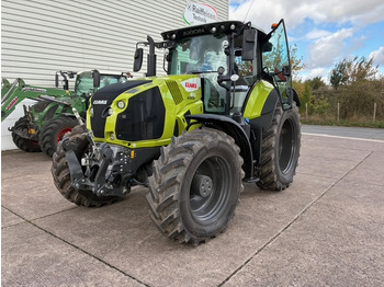 CLAAS Axion 870 Traktor