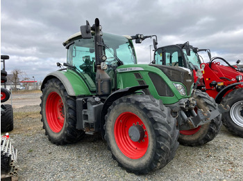 FENDT 718 Vario Traktor