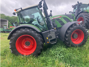 FENDT 724 Vario Traktor