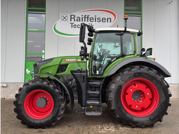 FENDT 724 Vario Traktor