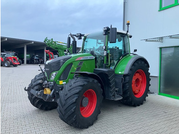 FENDT 724 Vario Traktor