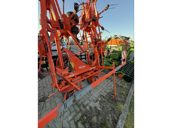 Heuwender/ Wenderechen Kuhn Heuwender GF 8702: das Bild 2