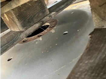 Felgen und Reifen Massey Ferguson 340/95R48 320/95R32 Continental: das Bild 2 Felgen und Reifen Massey Ferguson 340/95R48 320/95R32 Continental: das Bild 2