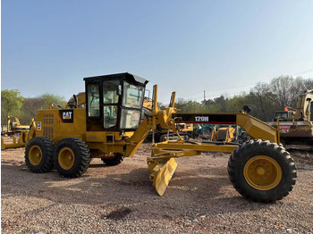 Grader CATERPILLAR 120H: das Bild 4