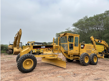 Grader CATERPILLAR 140G: das Bild 4