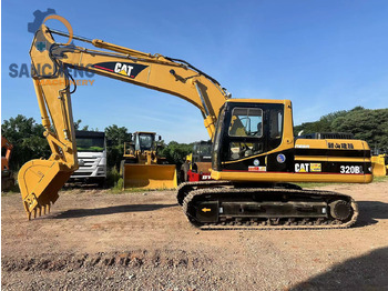 Kettenbagger CATERPILLAR 320B: das Bild 2