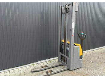 JUNGHEINRICH EJC Hochhubwagen