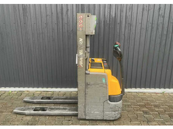 Hochhubwagen Jungheinrich EJC216: das Bild 2