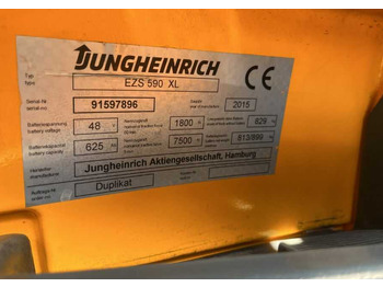 Schleppfahrzeug Jungheinrich EZS590: das Bild 4
