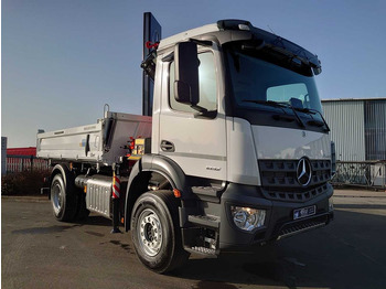 Kipper, Autokran, Zustand - NEU Mercedes-Benz Arocs 1832 KK 4x2 Kipper+Kran Fassi F120+Funk: das Bild 4