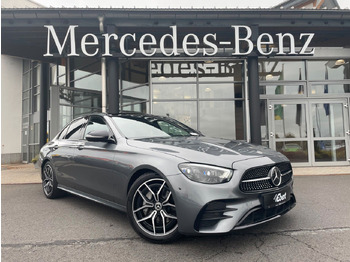 MERCEDES-BENZ Limousine