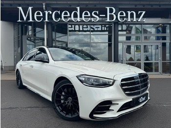MERCEDES-BENZ Limousine