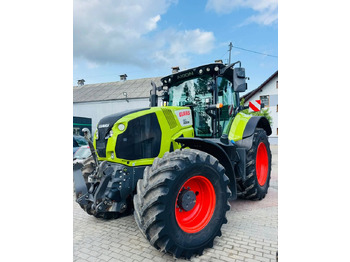 CLAAS Axion 810 Traktor