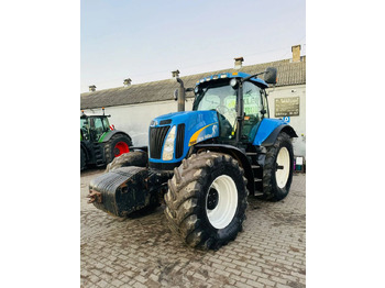 NEW HOLLAND T8040 Traktor