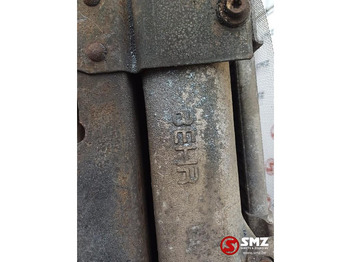 Kühler für LKW Renault Occ radiator Renault: das Bild 3
