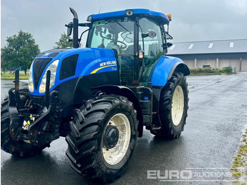 NEW HOLLAND T7.200 Traktor