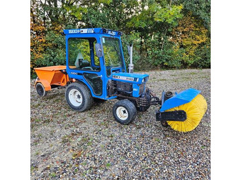 ISEKI Kommunaltraktor