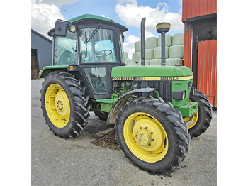 JOHN DEERE 2850 Traktor