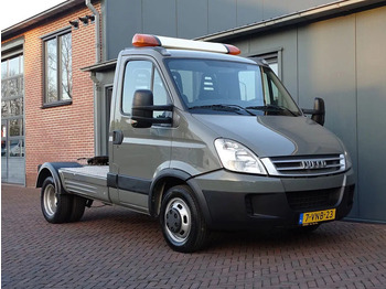 IVECO Daily Sattelzugmaschine