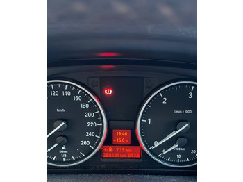 PKW BMW X1: das Bild 4