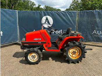 KUBOTA Traktor