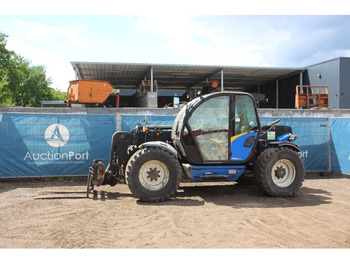 NEW HOLLAND Teleskoplader