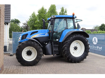 NEW HOLLAND TVT Traktor